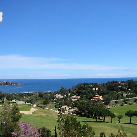 Agay Seaview: 2-Bedroom Apartment with Shared Pool Saint-Raphael  Exterior photo